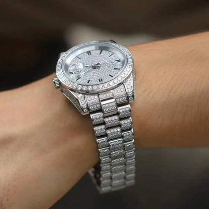 CUC WH213 Quartz Wristwatch – Stainless Steel, 5 Bar, Hardlex - Winter Seller Hub