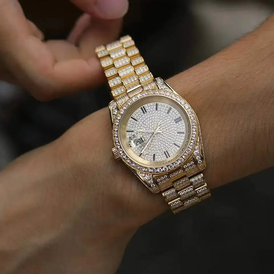 CUC WH213 Quartz Wristwatch – Stainless Steel, 5 Bar, Hardlex - Winter Seller Hub