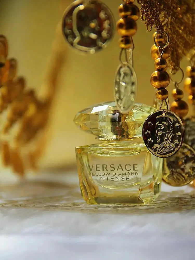 Versace EDP 90ml – Floral Fragrance for Women - Winter Seller Hub